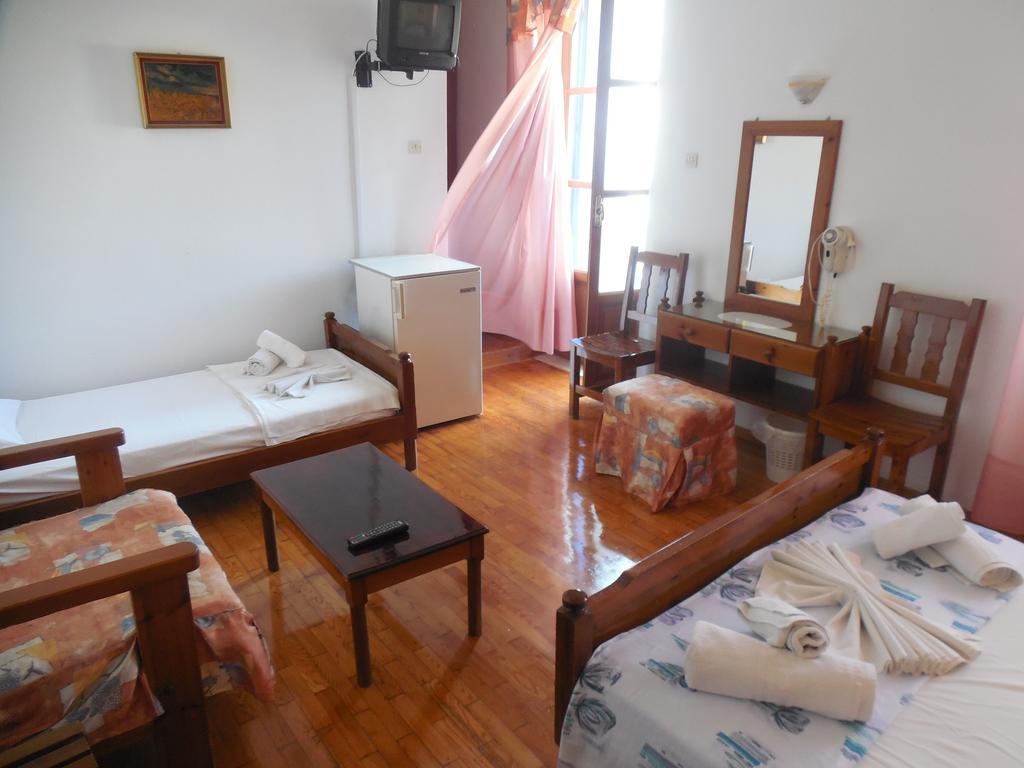 Adonis Rooms سكوبيلوس تاون المظهر الخارجي الصورة